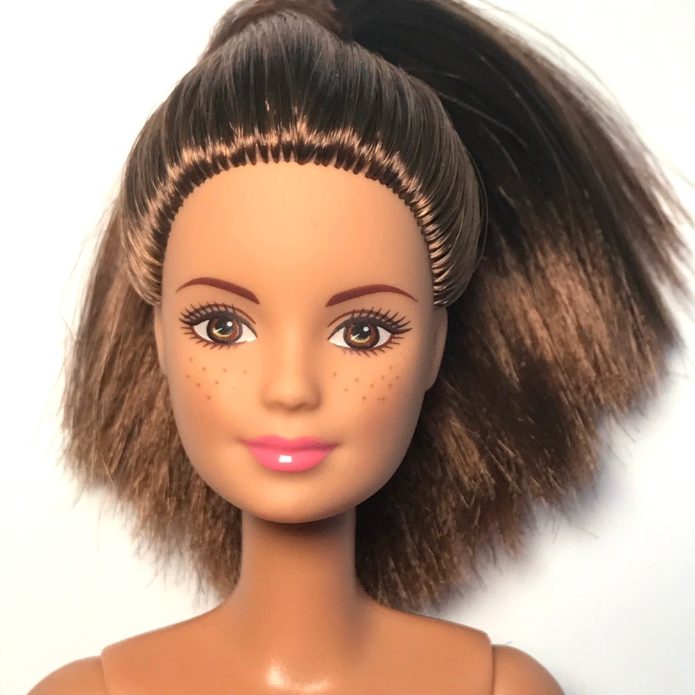 Nude Barbie 2016 Career Tennis Coach Brown Hair Eyes Freckles DVG15 Doll